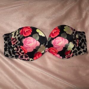 Victoria’s Secret PINK Strapless bra